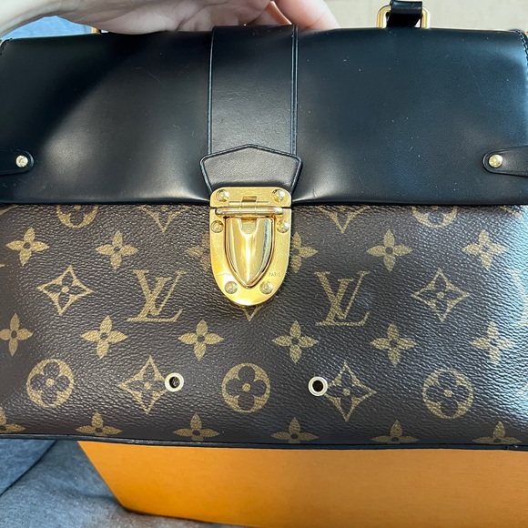Louis Vuitton One Handle Flat Bag - Picture 12 of 16
